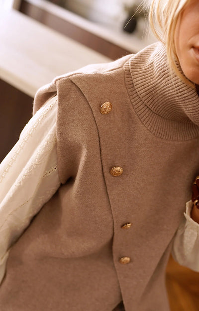 PULL SANS MANCHES LILIA