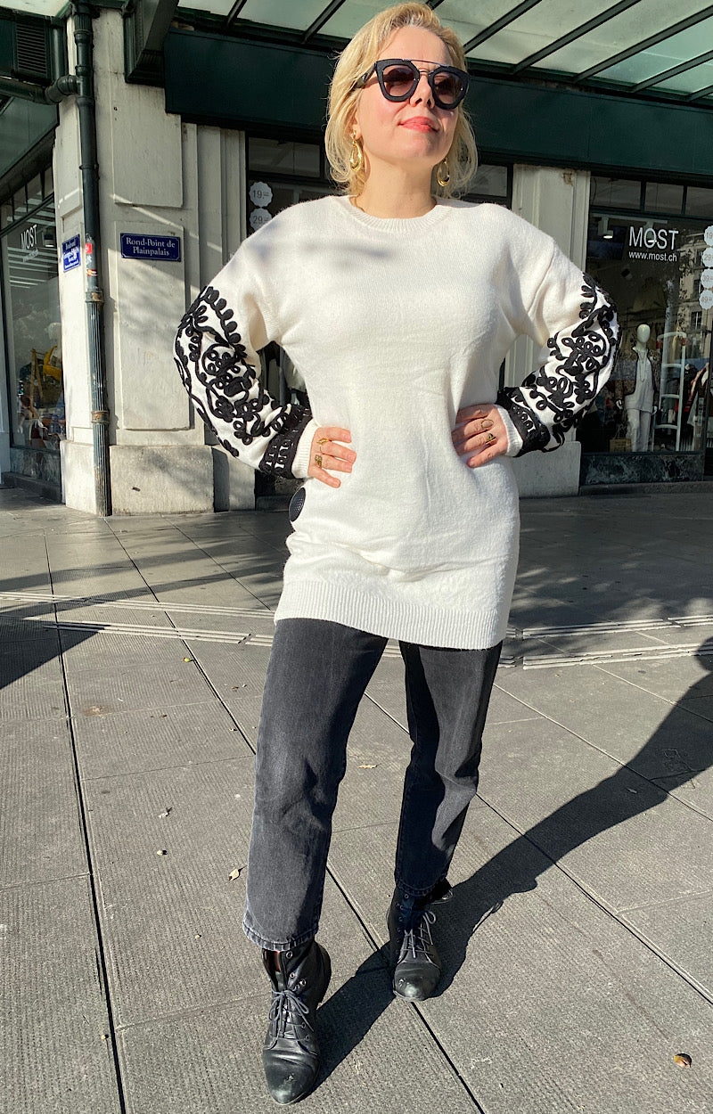 PULL ROBE MAILLE BRODÉE BLANC 45818A