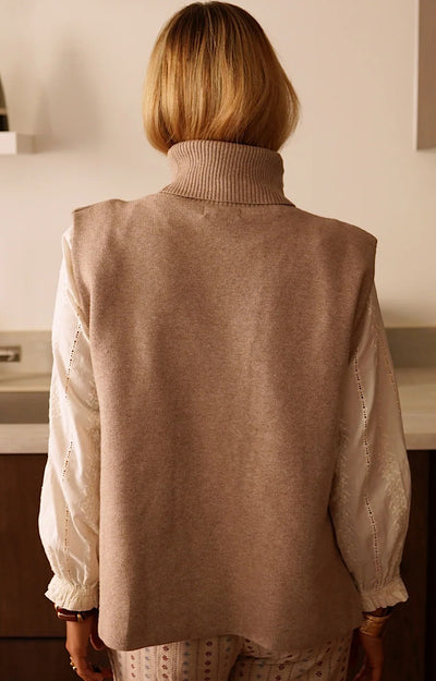 PULL SANS MANCHES LILIA