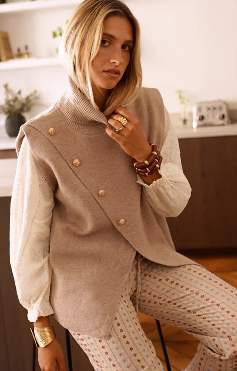 PULL SANS MANCHES LILIA